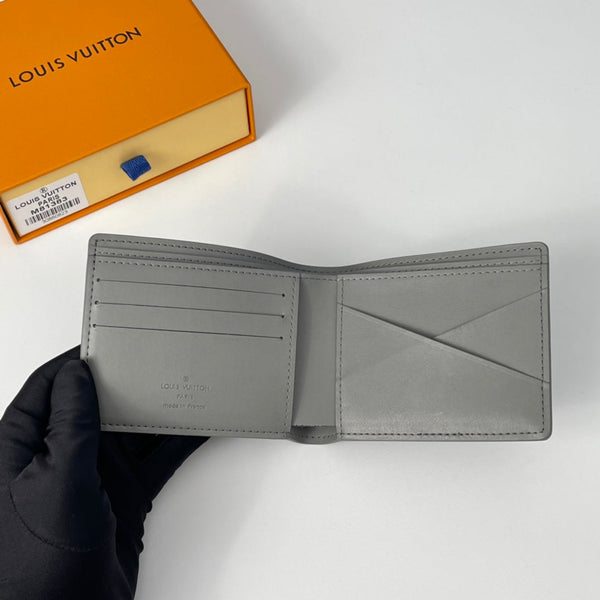 Portafoglio multiplo LV M81383 Monogram Shadow in pelle di vitello 221627