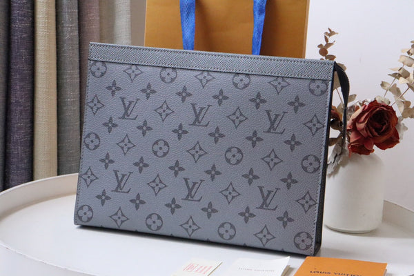 LV M30840 Pochette Voyage MM Grey Monogram Canvas 217075