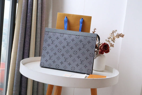 LV M30840 Pochette Voyage MM Grey Monogram Canvas 217075