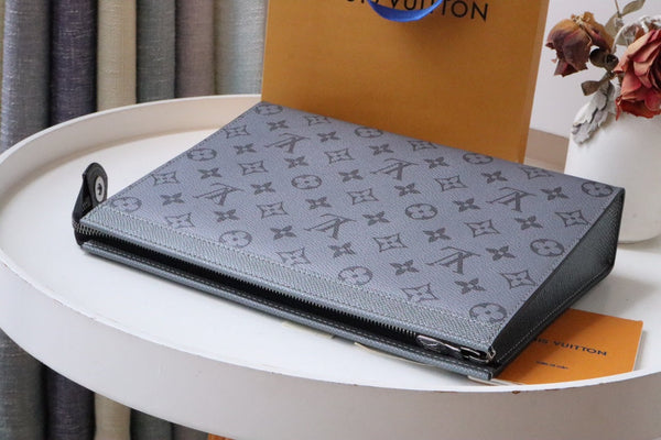 LV M30840 Pochette Voyage MM Grey Monogram Canvas 217075
