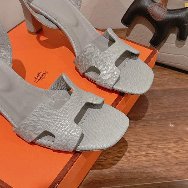 SANDALO SLINGBACK ETERNITE 75 IN PELLE DI AGNELLO GRIGIO CREMA