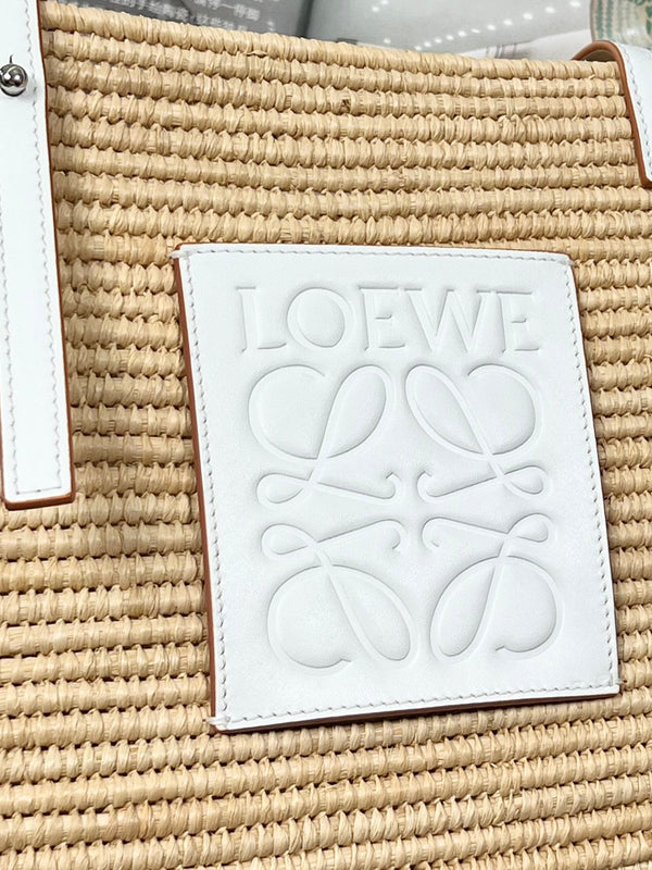 SMALL SQUARE 28 BASKET BAG IN RAFFIA AND WHITE CALFSKIN