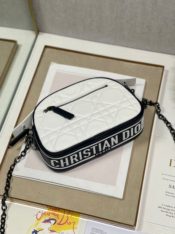 BORSA VIBE HOBO 22 IN PELLE DI VITELLO BIANCA