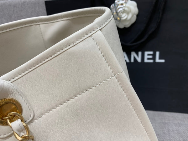 CC DEAUVILLE TOTE BAG 39CM WHITE CALFSKIN MULTICOLOR LOGO