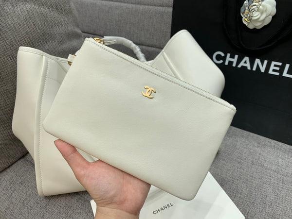 CC DEAUVILLE TOTE BAG 39CM WHITE CALFSKIN MULTICOLOR LOGO