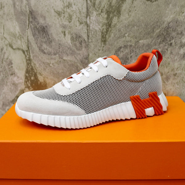 HM BOUNCING SNEAKER CLOUD AND ORANGE BREATHABLE FABRIC
