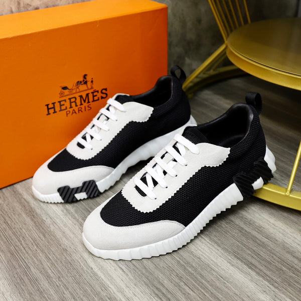 HM BOUNCING SNEAKER BLACK AND CLOUD BREATHABLE FABRIC