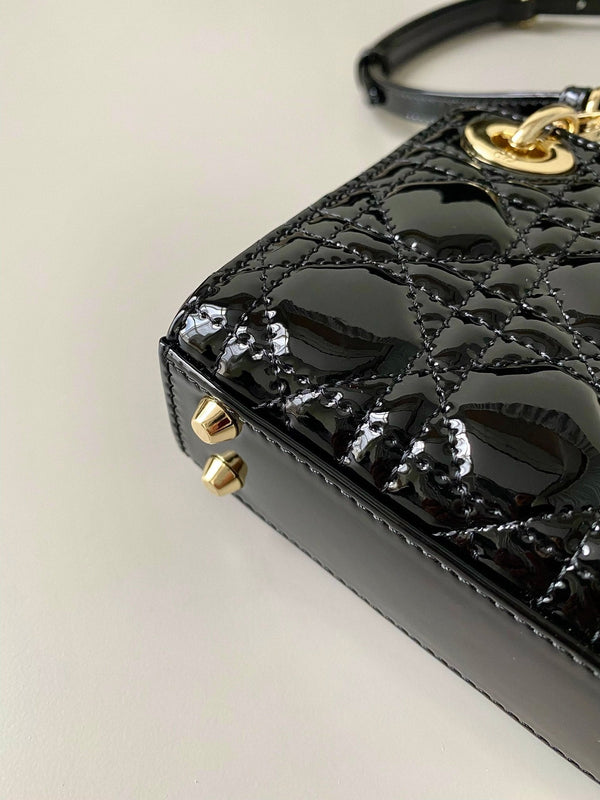 micro lady 12 pelle di vitello verniciata nera