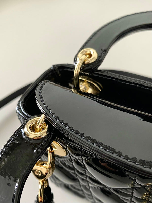 micro lady 12 pelle di vitello verniciata nera