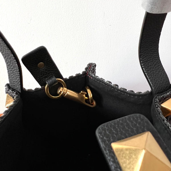 Valentino Spring and Summer Tote Bag Black Raffia 552569