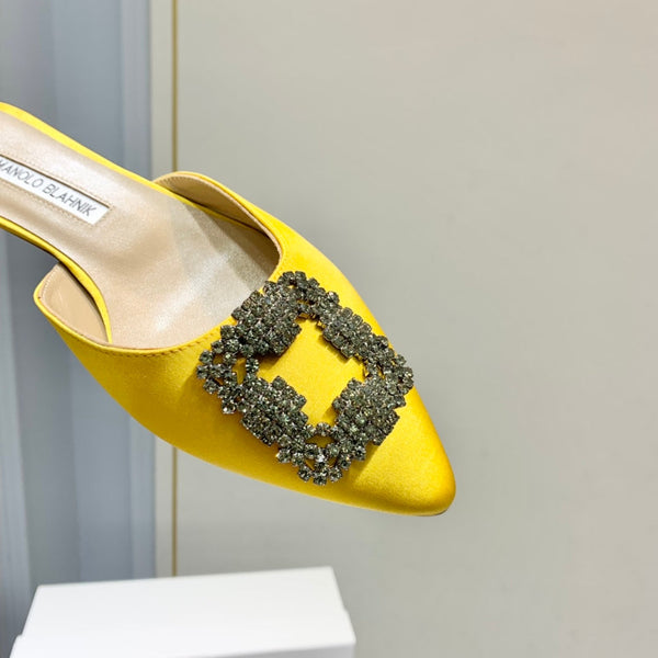 Manolo Buckle Flast Mules Yellow Silk 327516