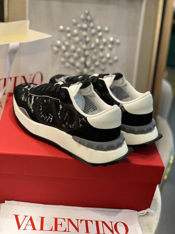 Lace And Mesh Lacerunner Sneaker In Black Mix White 994617