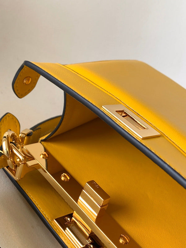 Peekaboo ISeeU Petite 20 Sac Cuir d'agneau jaune GHW