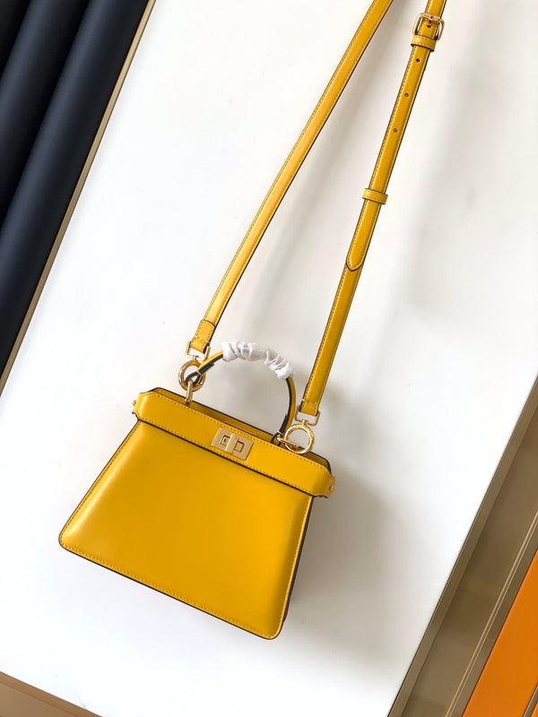 Peekaboo ISeeU Petite 20 Sac Cuir d'agneau jaune GHW