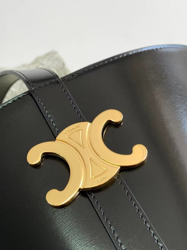 BUCKET TRIOMPHE 25 BLACK CALFSKIN BAG