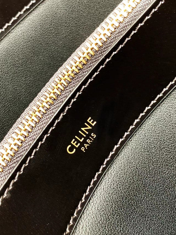 BUCKET TRIOMPHE 25 BLACK CALFSKIN BAG