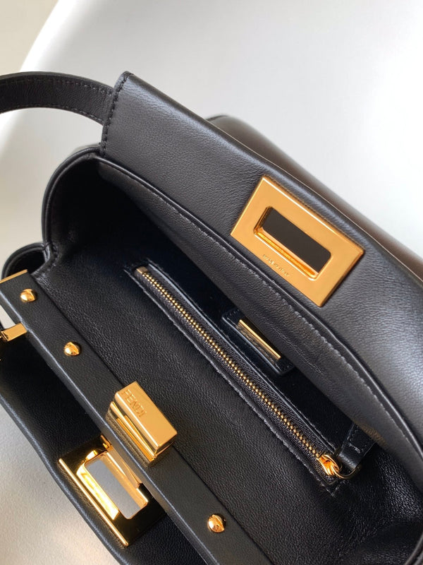 Borsa Peekaboo Mini da 23 cm in pelle di agnello nera con finiture dorate