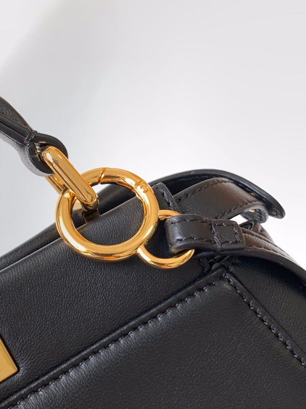 Borsa Peekaboo Mini da 23 cm in pelle di agnello nera con finiture dorate