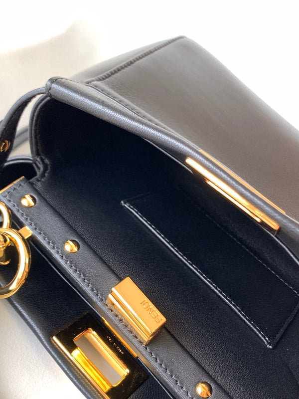 Borsa Peekaboo Mini da 23 cm in pelle di agnello nera con finiture dorate