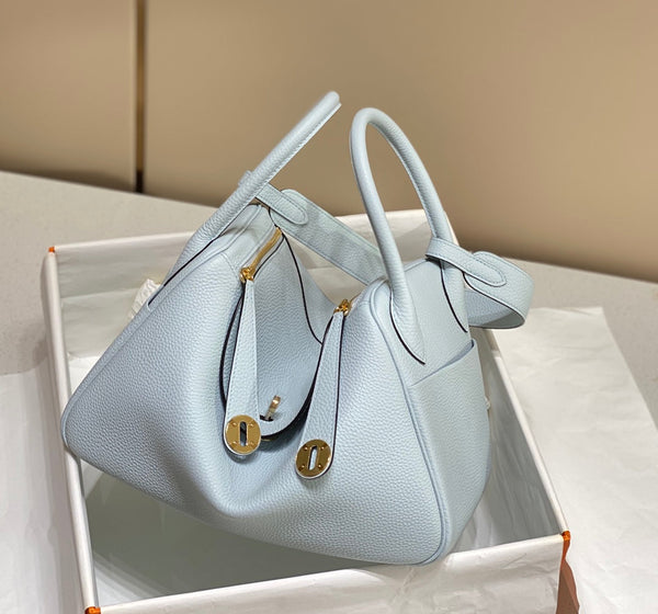HM LINDY 26 BAG PASTEL BLUE TAURILLON CLEMENCE LEATHER