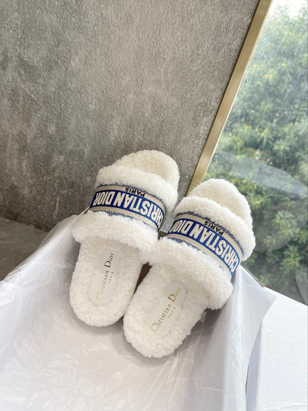 CD 25 Flat Slippers White Blue Wool 395569
