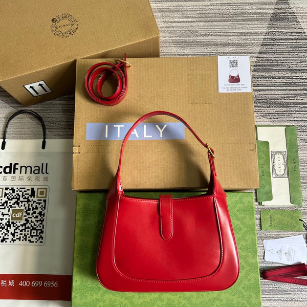 BORSA A TRACOLLA GG JACKIE SMALL 28 IN PELLE DI VITELLO ROSSO CILIEGIA
