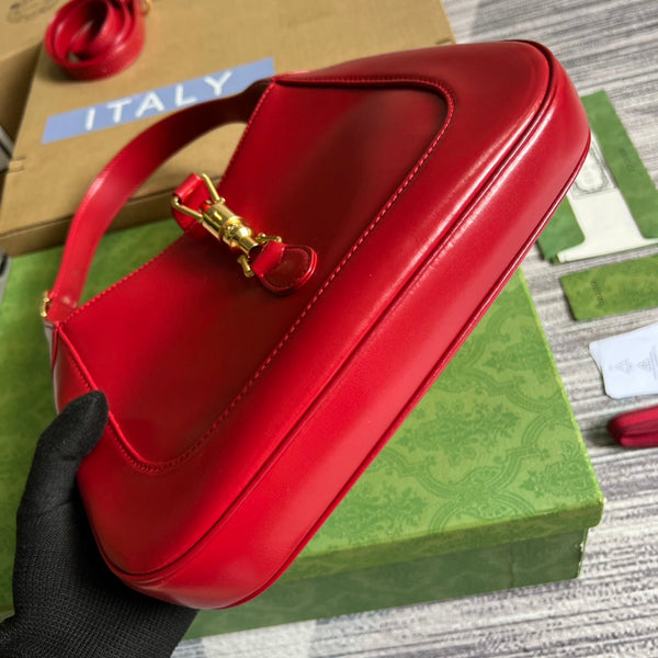 BORSA A TRACOLLA GG JACKIE SMALL 28 IN PELLE DI VITELLO ROSSO CILIEGIA