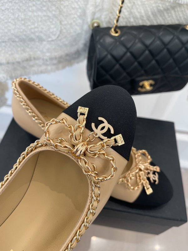 Scarpe con tacco alto CC 65mm Beige con catena a farfalla in pelle di agnello