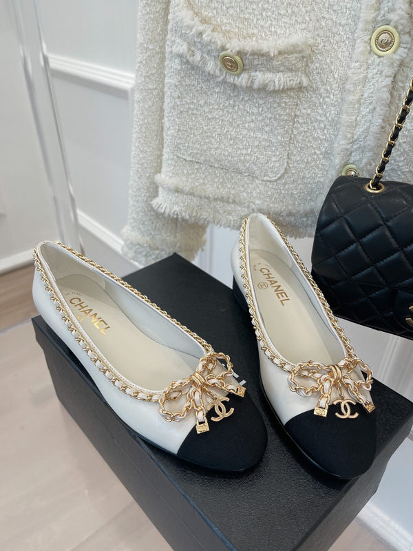 CC Ballet Flats 25mm White Bow Tie Chain Lambskin