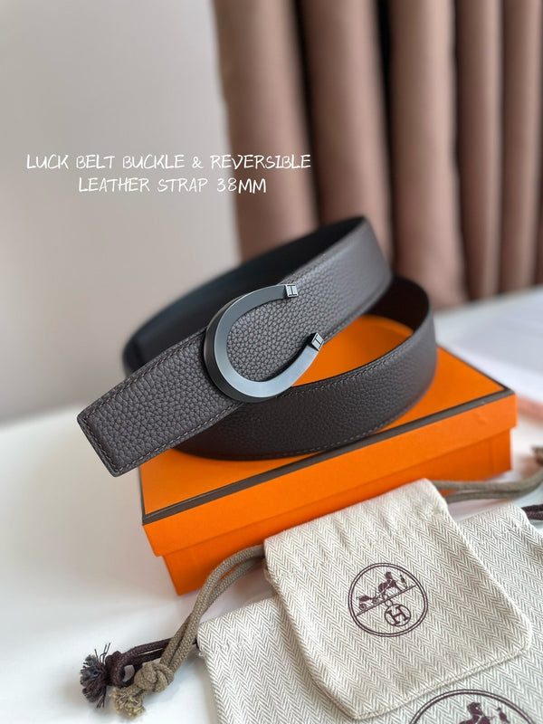 FIBBIA PER CINTURA HM LUCK E CINTURINO REVERSIBILE IN PELLE MARRONE CIOCCOLATO E NERO 38 MM