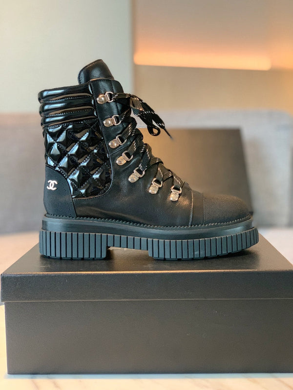 CC Combat Boots 50mm In Black Glossy Calfskin Quilted And Lycra Fabric 940073