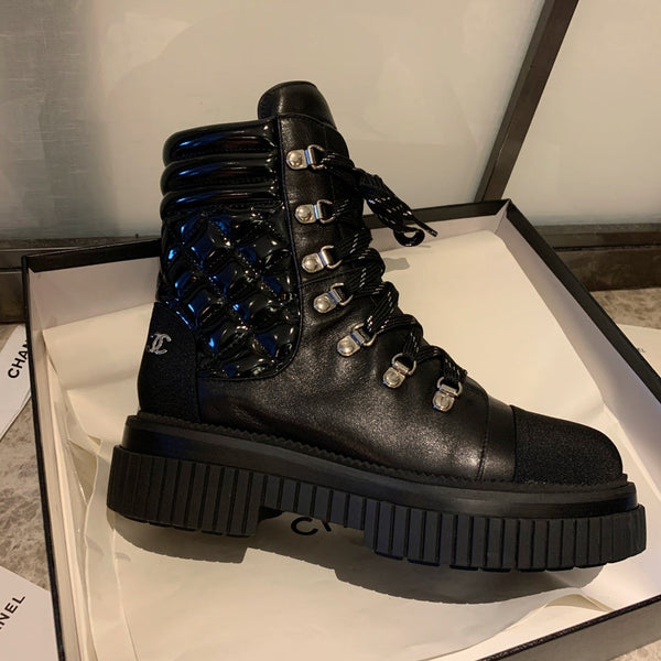 CC Combat Boots 50mm In Black Glossy Calfskin Quilted And Lycra Fabric 940073