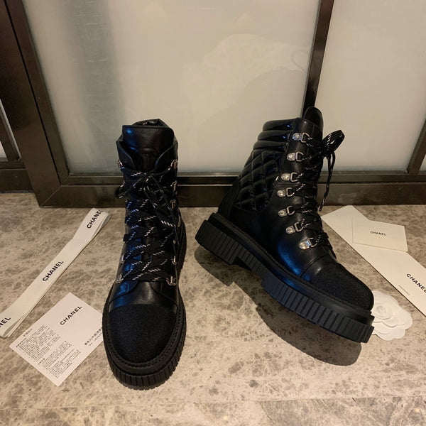 CC Combat Boots 50mm In Black Glossy Calfskin Quilted And Lycra Fabric 940073