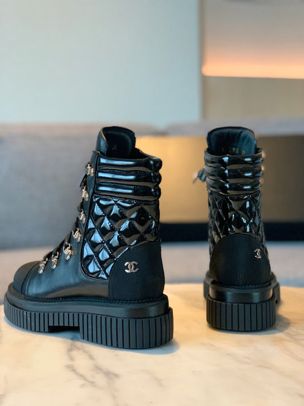 CC Combat Boots 50mm In Black Glossy Calfskin Quilted And Lycra Fabric 940073