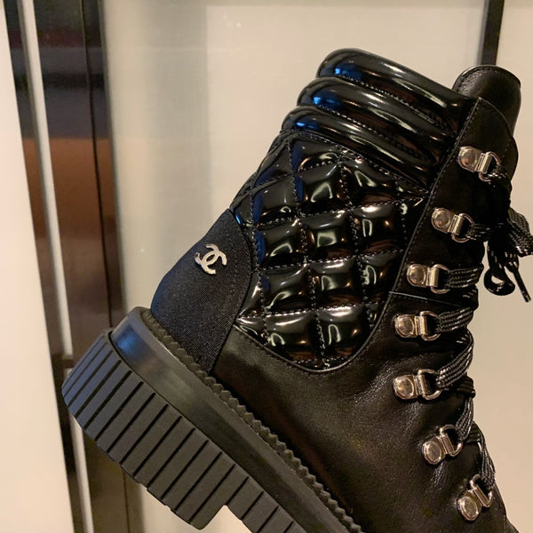 CC Combat Boots 50mm In Black Glossy Calfskin Quilted And Lycra Fabric 940073