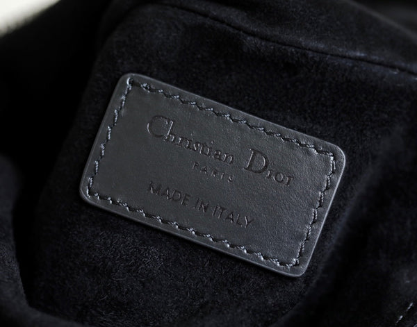 MINI CARO BAG 25 IN PELLE DI AGNELLO NERA