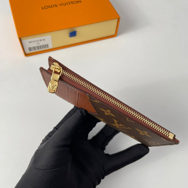 LV M64038 Porta carte e monete in tela monogramma marrone 221506