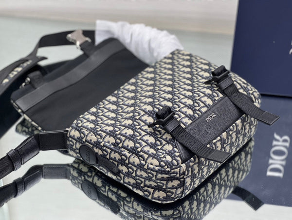 BORSA MEDIA 31 CON TRACOLLA IN JACQUARD OBLIQUO BEIGE E NERO E PELLE DI VITELLO