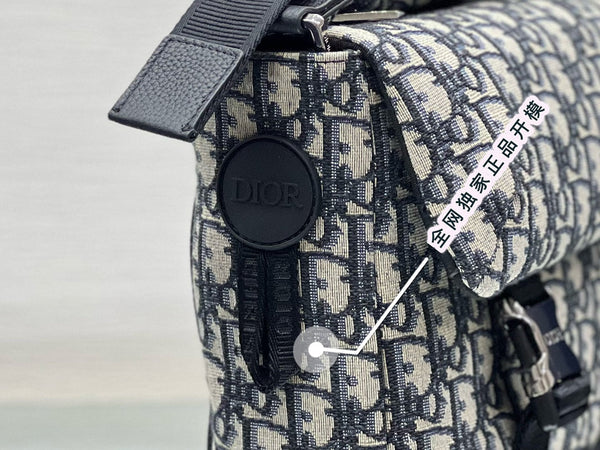 BORSA MEDIA 31 CON TRACOLLA IN JACQUARD OBLIQUO BEIGE E NERO E PELLE DI VITELLO