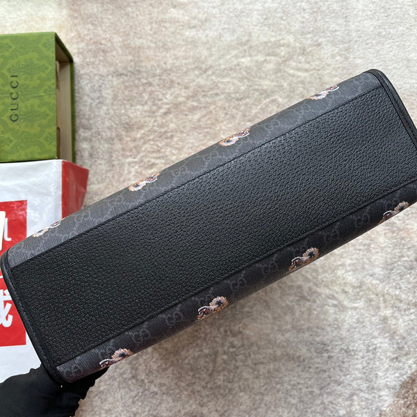 BORSA TOTE MEDIA CON STAMPA TIGRE 38 IN TELA NERA E FINITURE IN PELLE