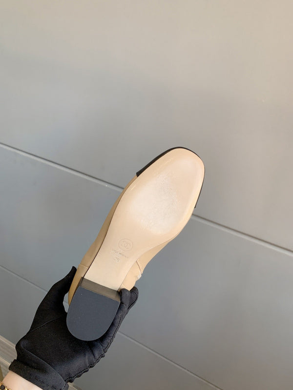 CC Ankle Boots Block Heel 60mm Beige Black Cowhide 464568