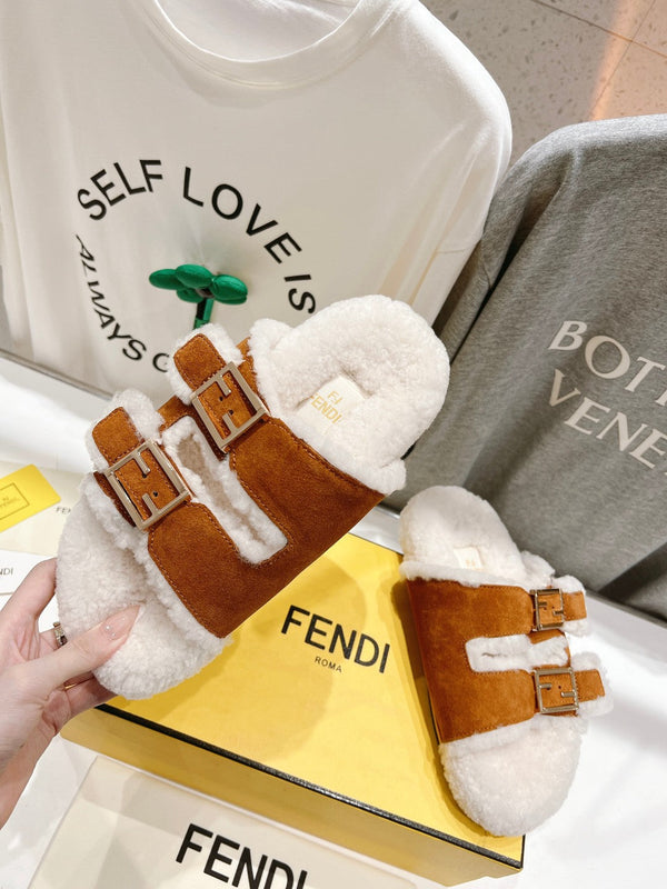 FENDI DAD SANDAL MULE IN BRONZE BROWN SUEDE WITH WHITE FLEECE
