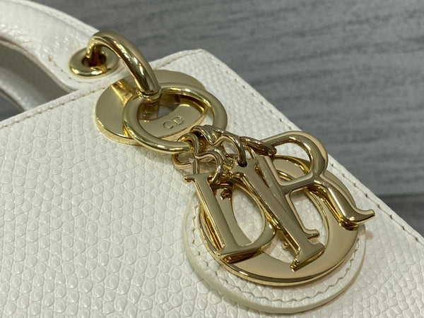 BORSA MINI LADY 17 IN PELLE DI AGNELLO BIANCA GOFFRATA CON CHIUSURA DORATA