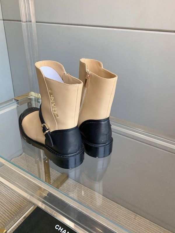 CC Front-Strap Ankle Boots 35mm Black Beige Sheeepskin 464552