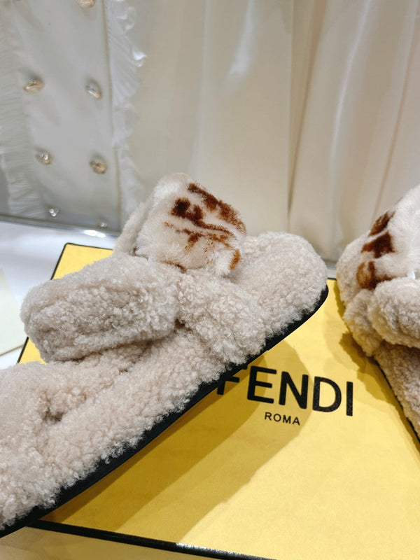SANDALO FENDI DAD IN PILE BEIGE NOCCIOLA