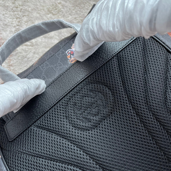 ZAINO MEDIO STAMPA TIGRE 43 IN TELA NERA E FINITURE IN PELLE