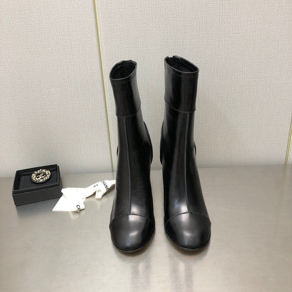 STIVALETTI CON TACCO ALTO IN PELLE DI VITELLO NERA