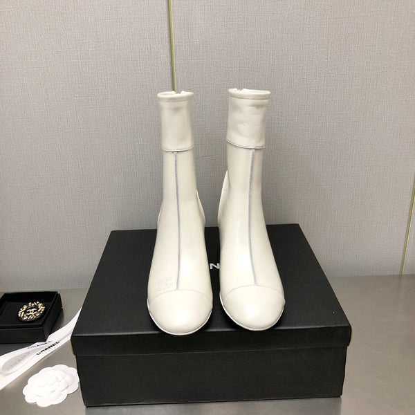 STIVALETTI CON TACCO A BLOCCO IN PELLE DI VITELLO BIANCA