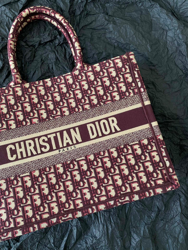 Medium CD Book Tote 36cm Burgundy Retro Style D Letter Embroidery