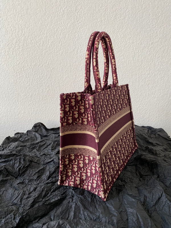 Medium CD Book Tote 36cm Burgundy Retro Style D Letter Embroidery